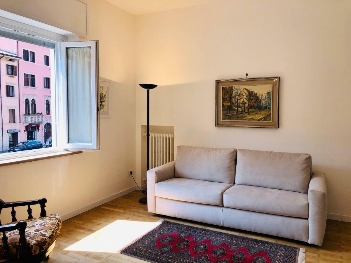 Appartamento Portapalio40 Con Parcheggio Verona Dış mekan fotoğraf